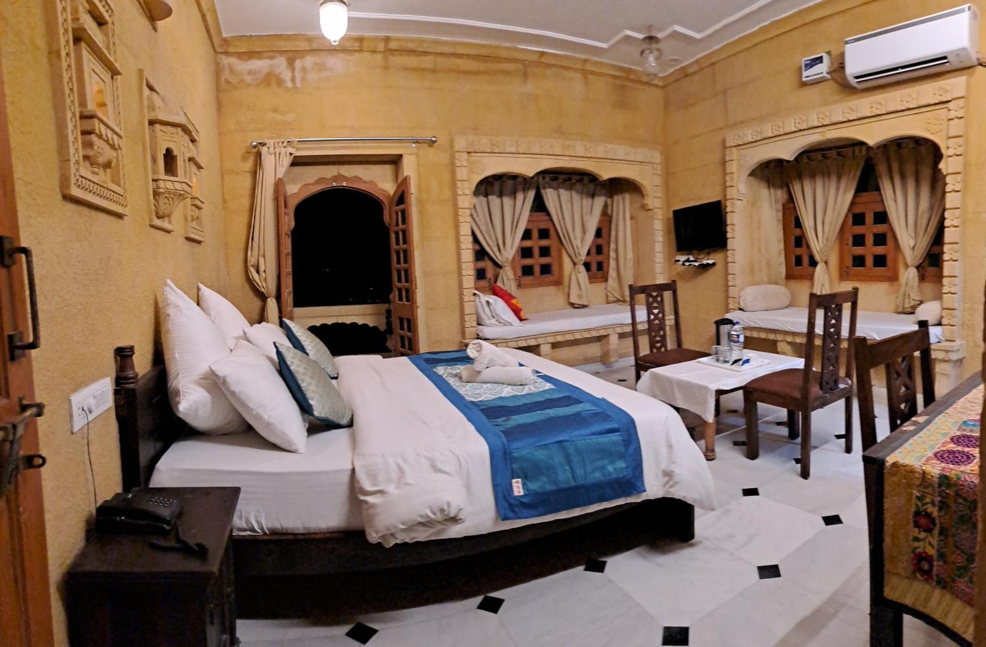 Golden Marigold Hotel Jaisalmer Extérieur photo
